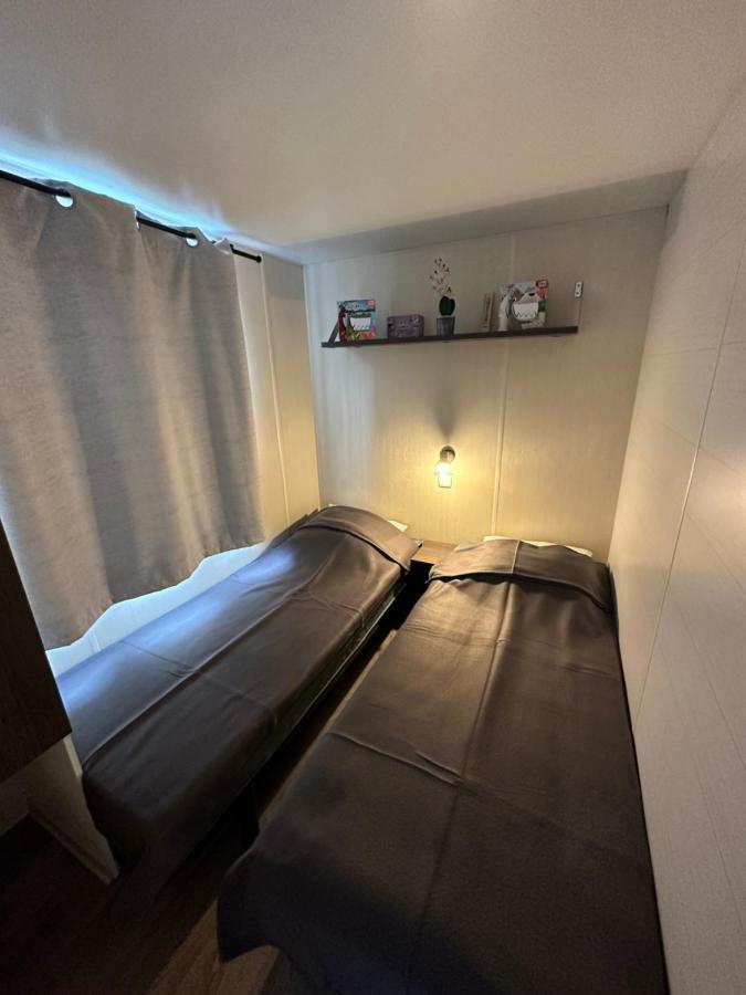 Au P'Tit Bonheur Hotel La Roque-d'Antheron Kültér fotó