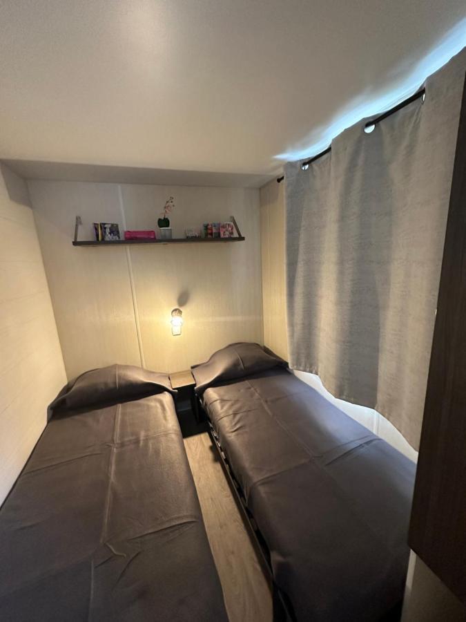 Au P'Tit Bonheur Hotel La Roque-d'Antheron Kültér fotó